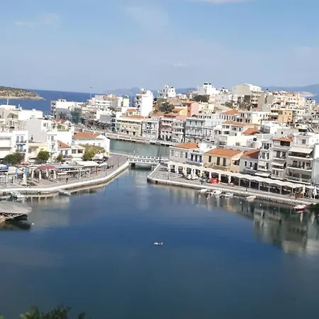 House For Families Near The Lake Agios Nikolaos  Exterior photo